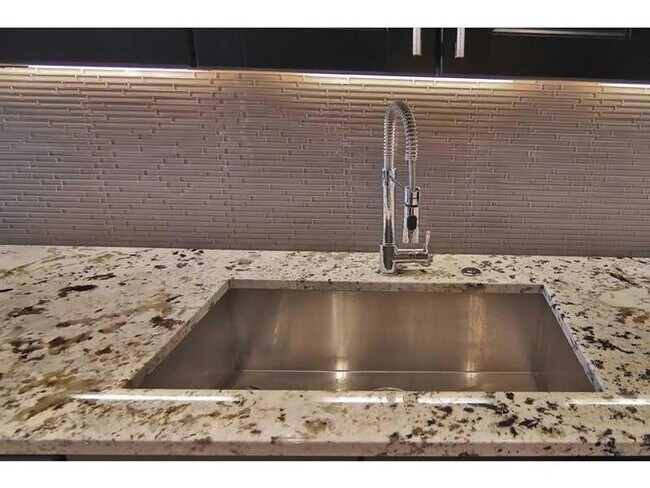 Building Photo - 199 14th St NE