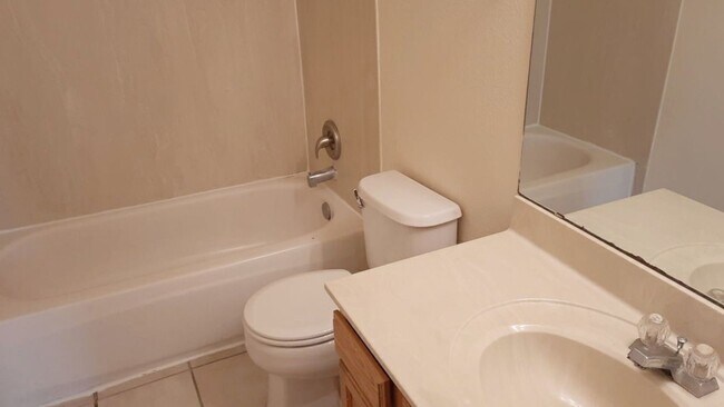 Building Photo - 4 Bedroom, 2.5 Bathroom! Lovely Home Coming Soon!