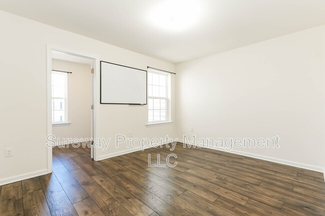 Building Photo - 2503 Charleston Dr