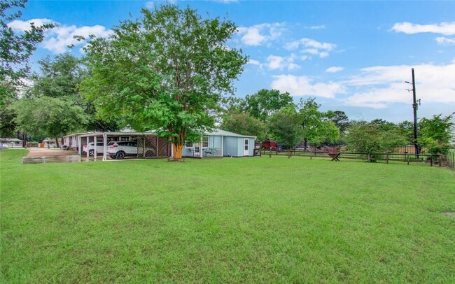 Building Photo - 15510 Cypress Garden Dr
