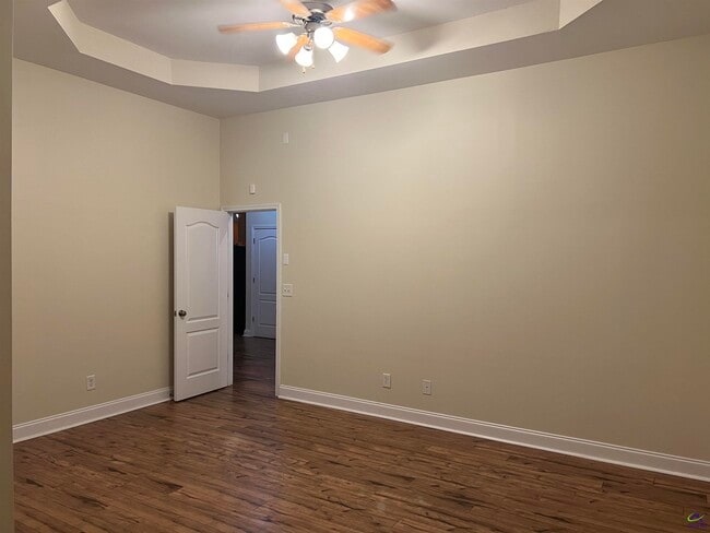 Building Photo - 644 Ivy Brook Way