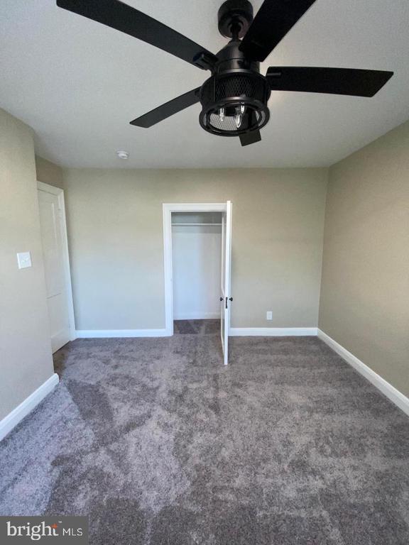 Building Photo - 41 N Kossuth St