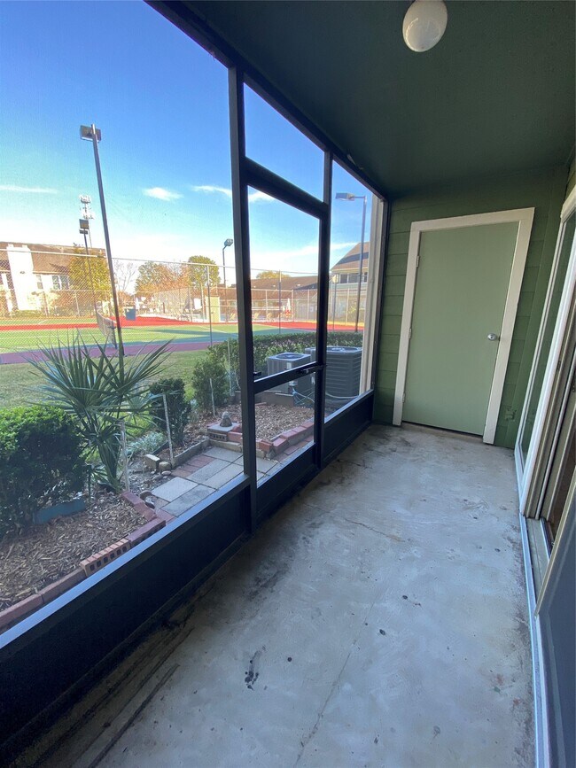 Building Photo - 14777 Wunderlich Dr