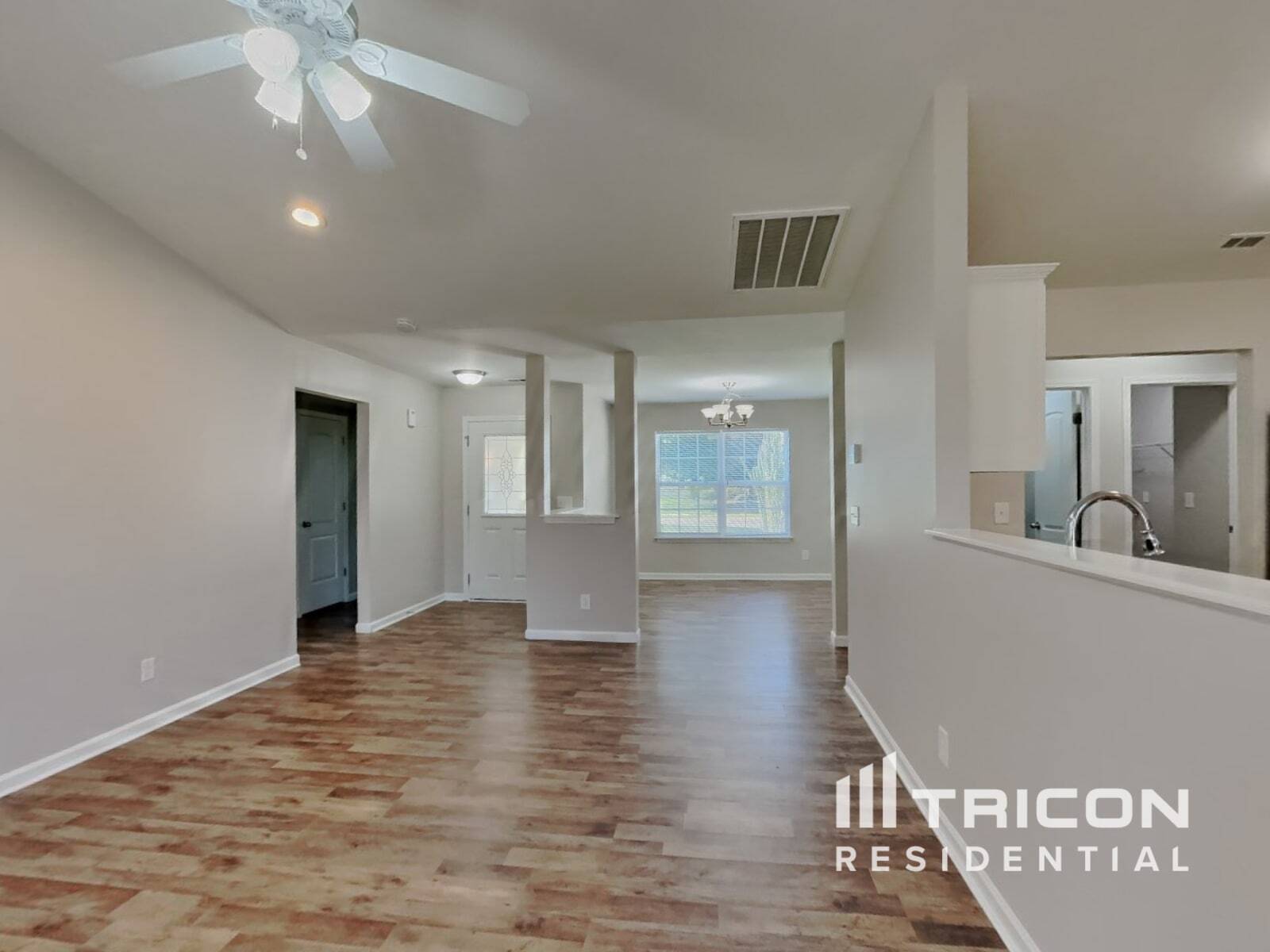 Building Photo - 7311 Village Acre Dr