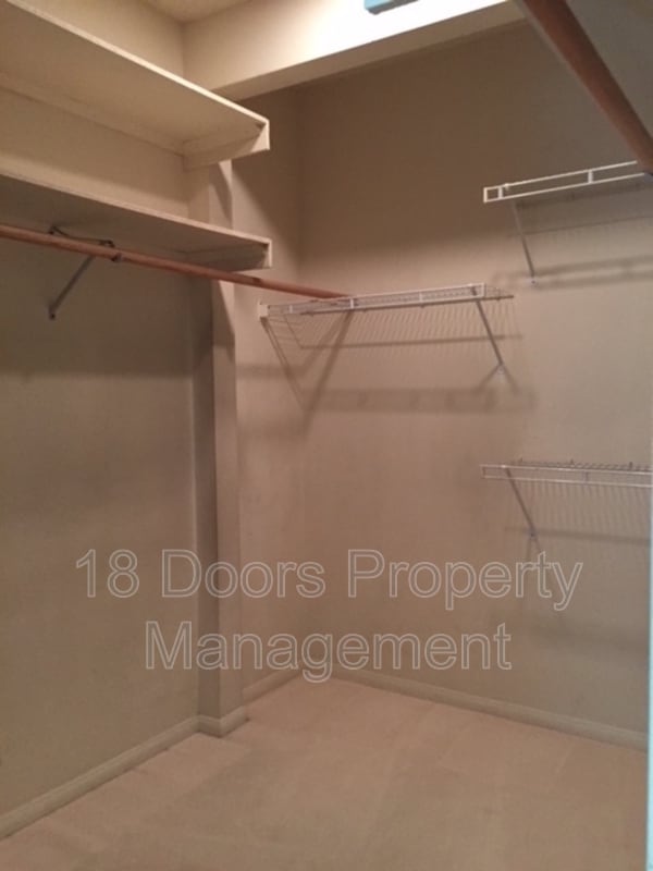 Building Photo - 5875 Friars Rd