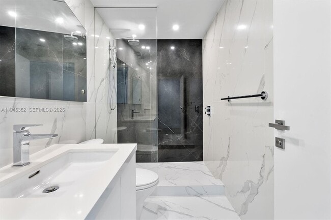 Building Photo - 2950 NE 188th St