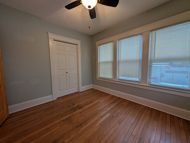 Building Photo - 1560 Coutant Ave