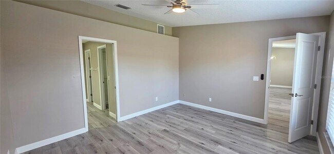 Building Photo - 11143 Bramblebrush St