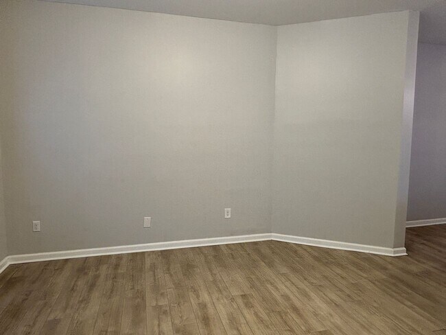 Building Photo - 1338-40 Barth