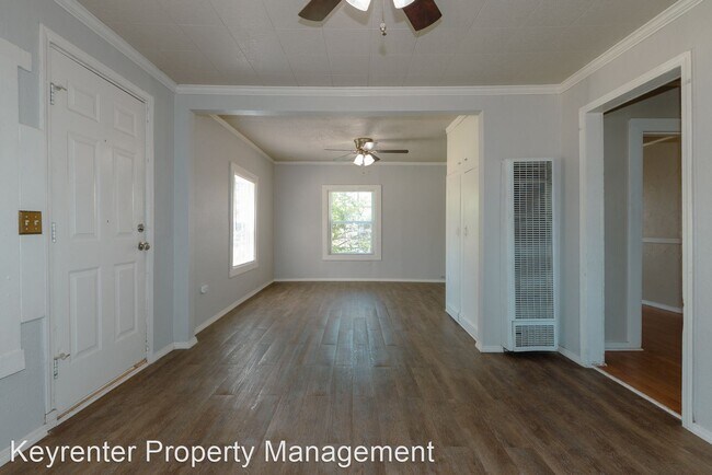 Building Photo - 2 br, 1 bath House - 308 E Greeley Street