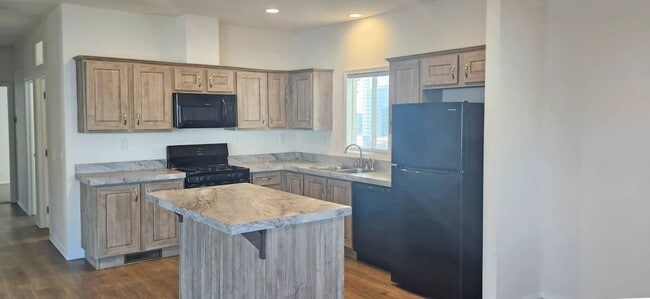 Building Photo - 5510 Clark Rd