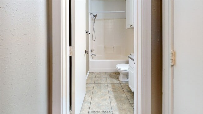 Building Photo - 1143 Oney Hervey Dr