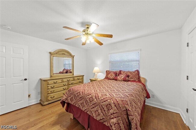 Building Photo - 2317 SW 44th Terrace