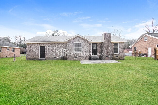 Building Photo - 109 Duchess Trail