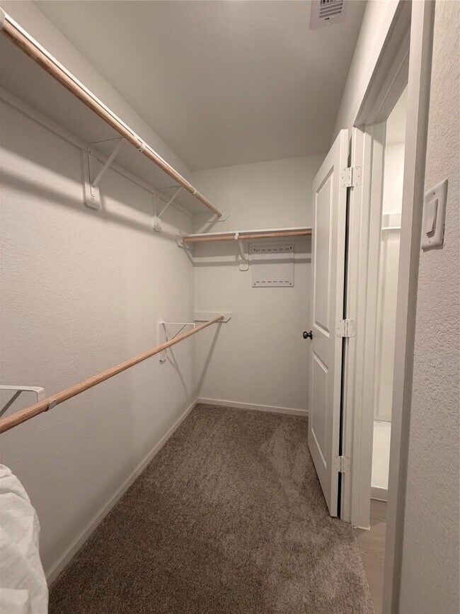 Building Photo - 1719 W Stroker Rd