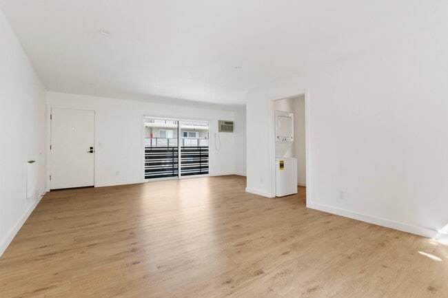 Building Photo - 10795 Woodbine