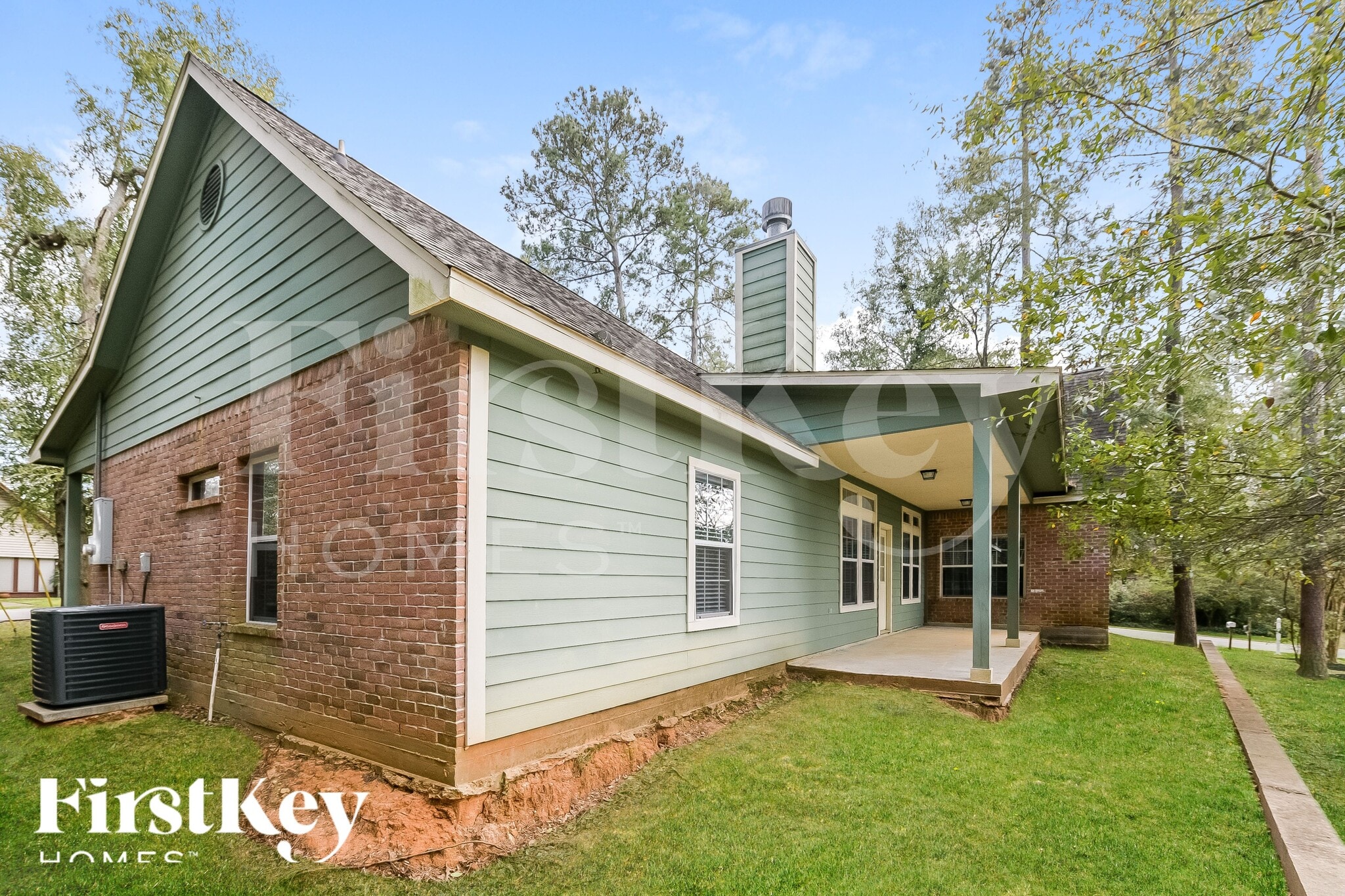 Building Photo - 295 Cypress Dr