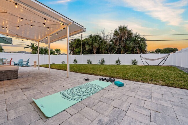 Building Photo - 6 Palmetto Dr