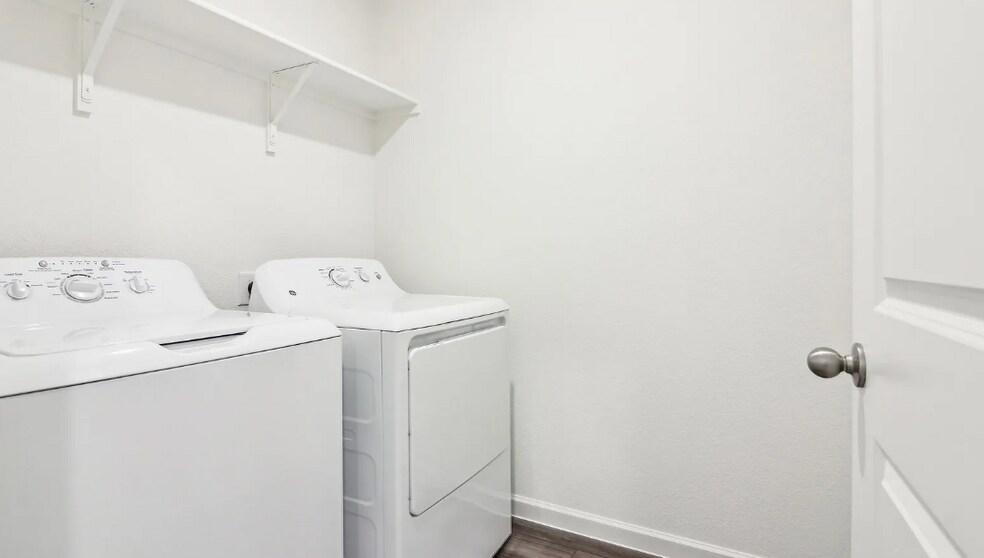 Building Photo - 112 Connecticut Ct