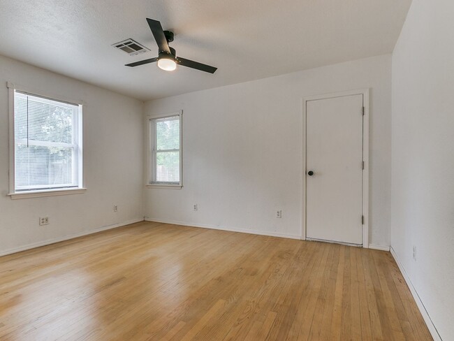 Building Photo - Charming 2 Bedroom Home in Oklahoma City