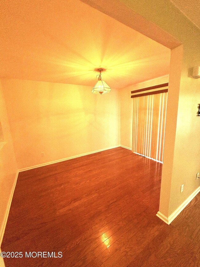 Building Photo - 206 Brookfield Dr