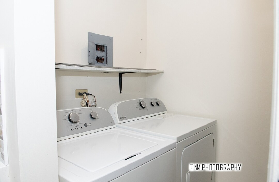 Building Photo - 20118 Willow Dr