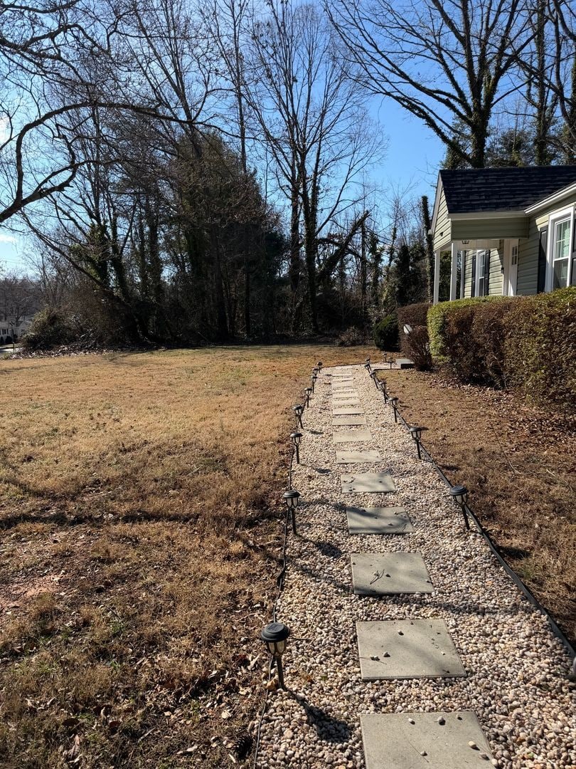 Building Photo - 234 S Peace Haven Rd