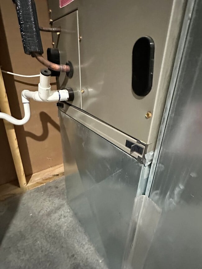 Building Photo - NEW CONSTRUCTION 5 Bed 3 Bath w/ Walk Out Basement Waynesville School District