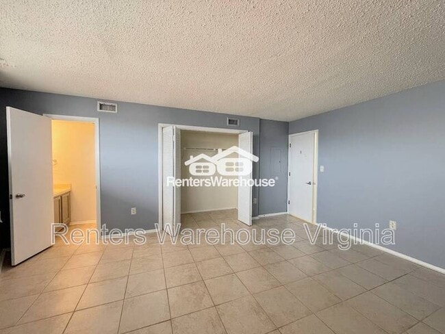 Building Photo - 1222 E Ocean View Ave