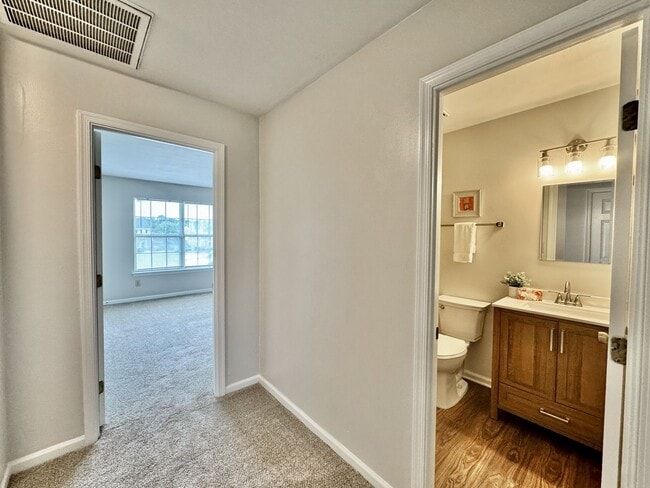 Building Photo - Completely Updated & Ready NOW! New Floori...