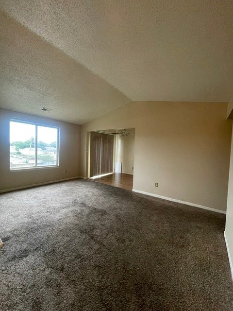 Building Photo - 27725 Carini Villa St