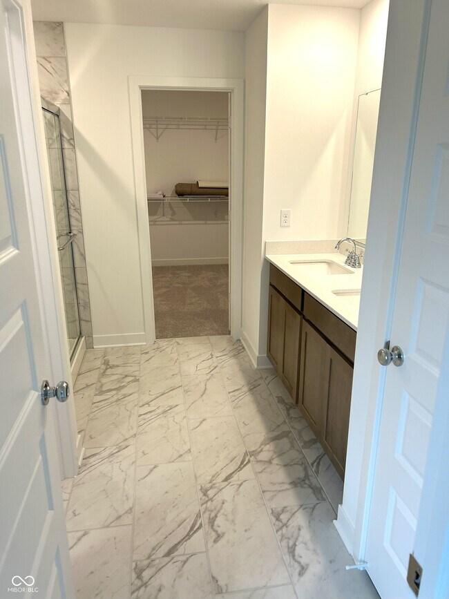 Building Photo - 16941 Sandhurst Pl