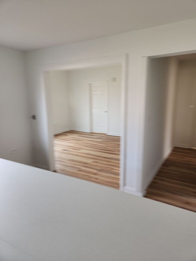 Building Photo - 264 N Jackson St