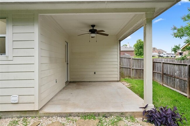 Building Photo - 12502 Hackberry Dr