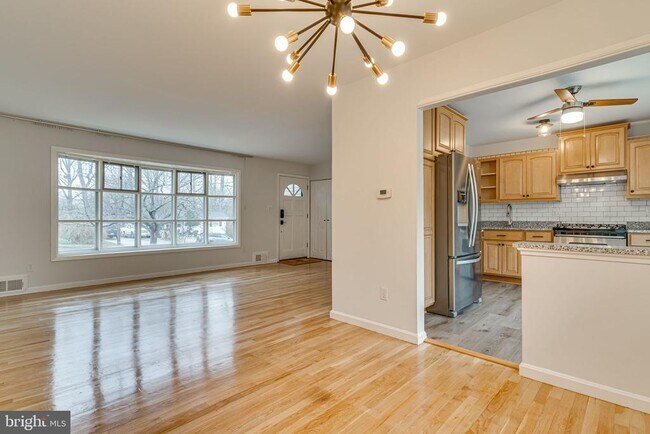 Building Photo - 4223 San Juan Dr
