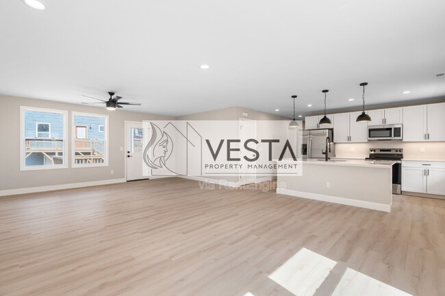 Building Photo - 110 Deaver Park Cir