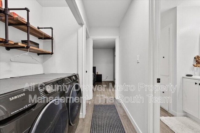 Building Photo - 7250 S Gaylord St