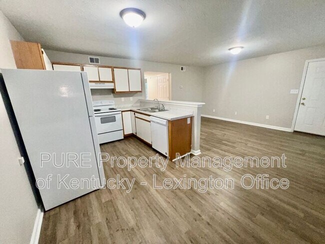 Building Photo - 276 Grinder Ct