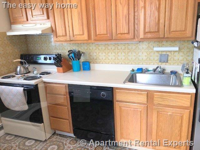 Building Photo - 714 Broadway