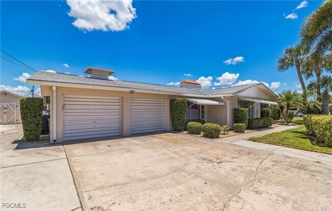 Primary Photo - 4330 S Canal Cir