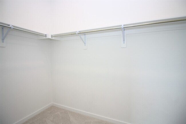 Building Photo - 6527 Scarlet Pond Ln