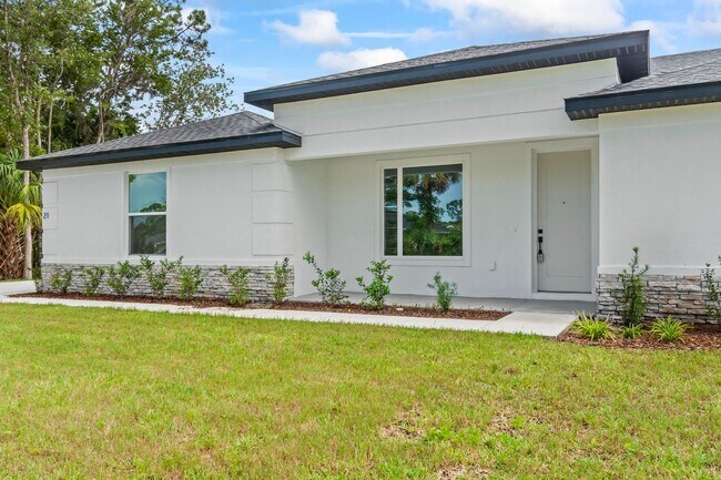 Building Photo - Brand New Townhome Overlooking the 15th Fairway