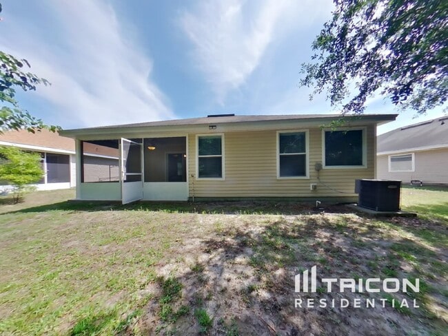 Building Photo - 5890 Round Table Rd