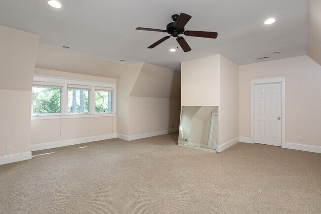 Building Photo - Improved price and available immediately!! Stunning Governor's Club Chapel Hill home!