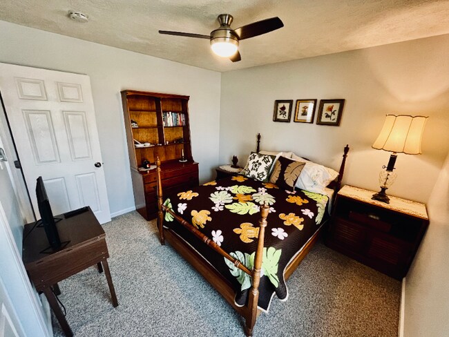 Building Photo - 5586 Arapahoe Ct