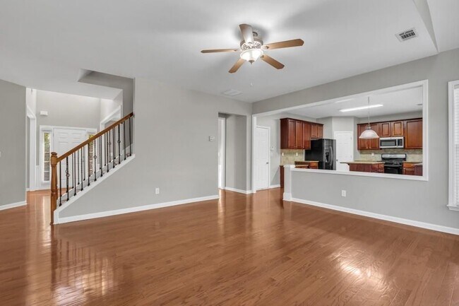 Building Photo - 701 Courageous Ct