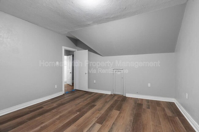 Building Photo - 2420 Shirley Ave