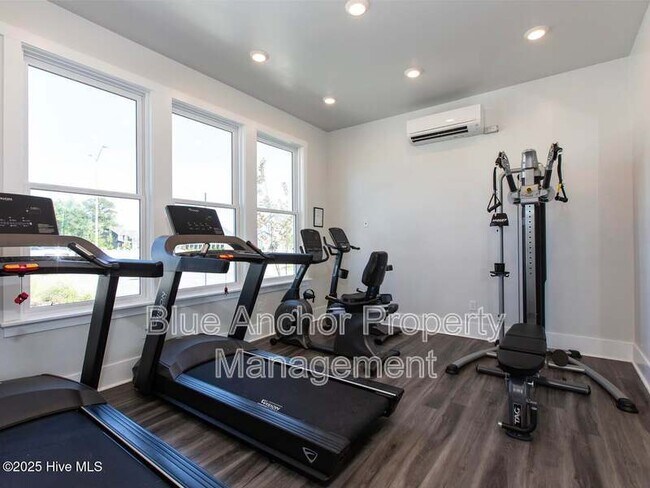 Building Photo - 103 S Grassland Rd