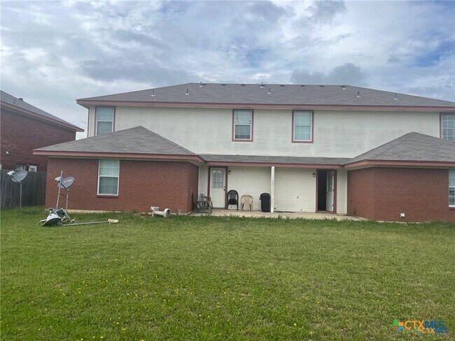 Building Photo - 2712 Vernice Loop