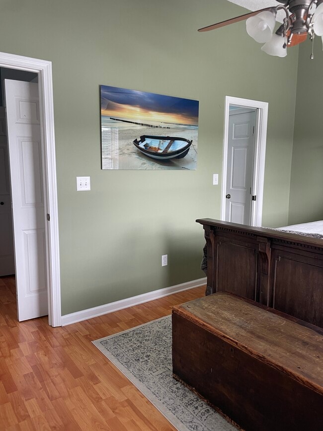 Building Photo - 74 Commodore Cmn